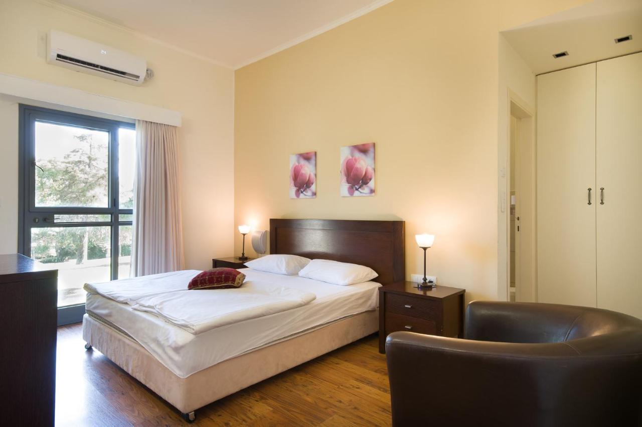 Hotel Zohar Badeshe à Daliyya Extérieur photo