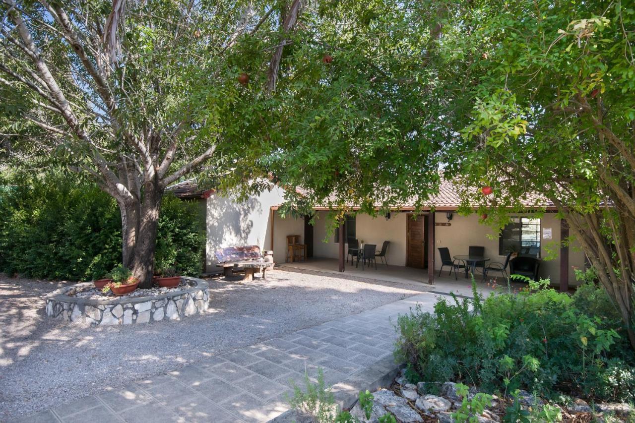 Hotel Zohar Badeshe à Daliyya Extérieur photo