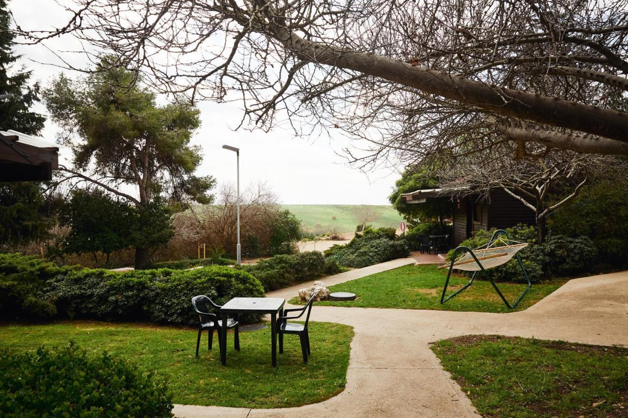 Hotel Zohar Badeshe à Daliyya Extérieur photo