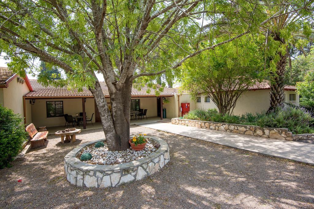 Hotel Zohar Badeshe à Daliyya Extérieur photo